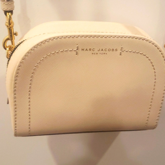 Marc Jacobs Crossbody bag like new - Picture 2 of 12